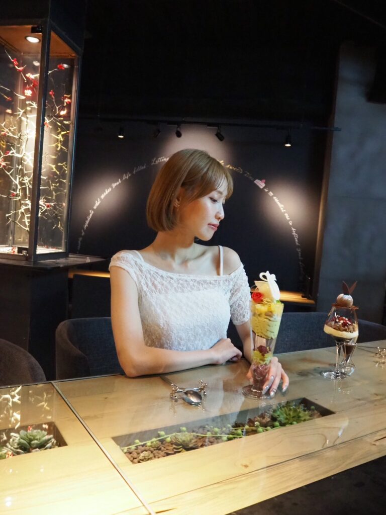 スイーツバーアシオト神戸三宮店内カウンター写真